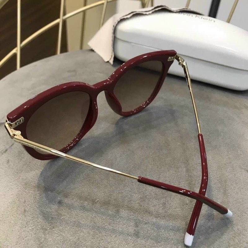 Kính ca>>>lvinklein