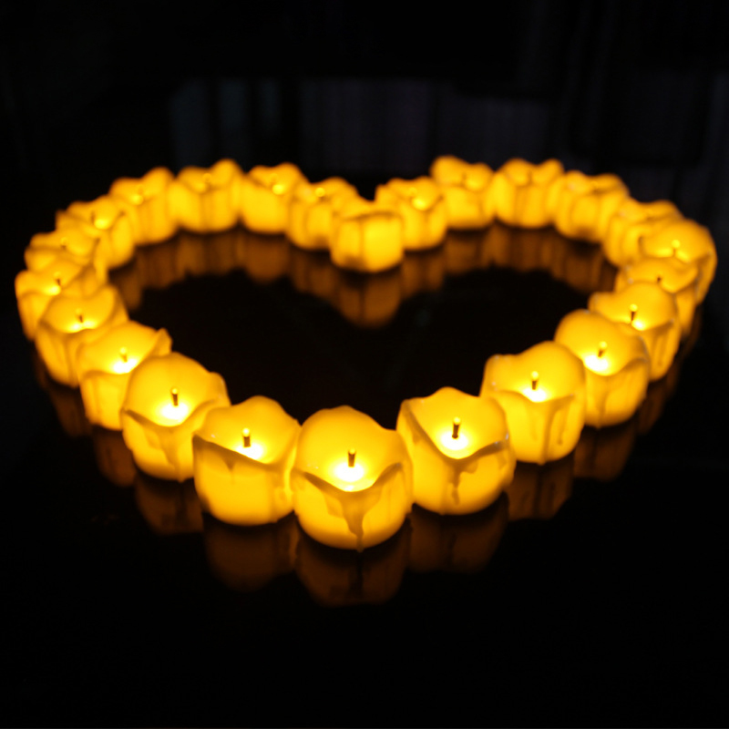 1 Cây Nến Điện Tử Có Đèn Led