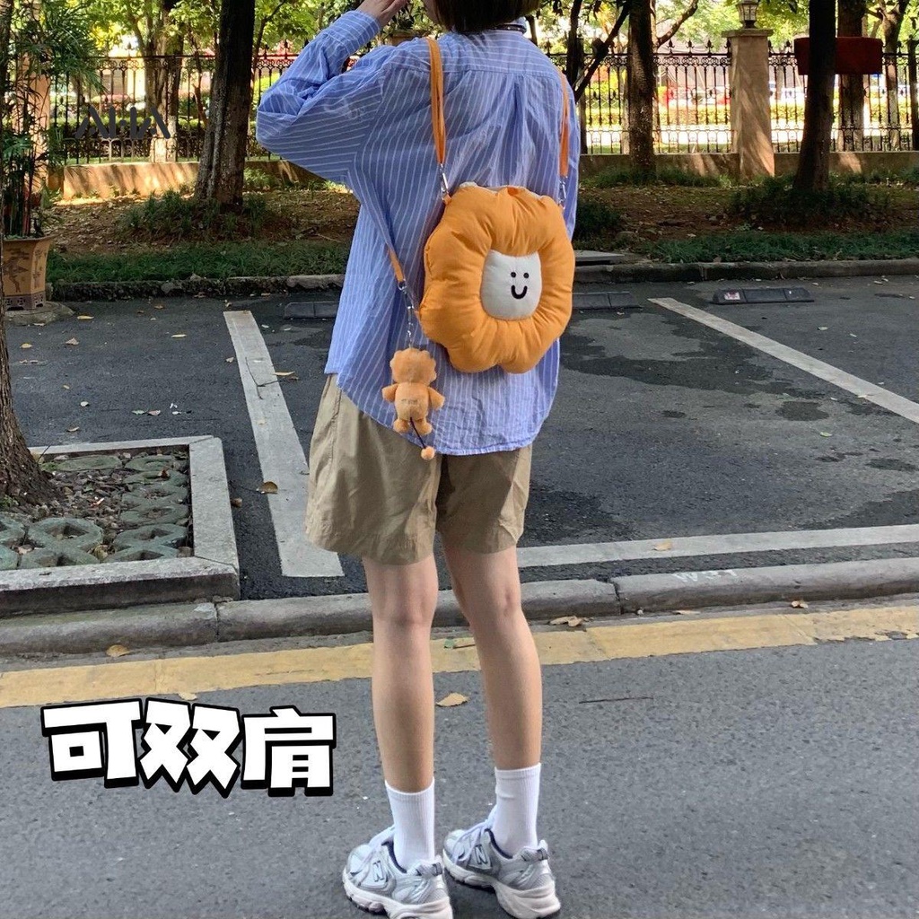 Túi đeo chéo AHA official đựng máy tính bảng 11-inch thiết kế dễ thương