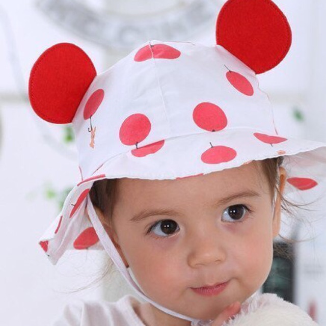 Mũ vành cho bé gái