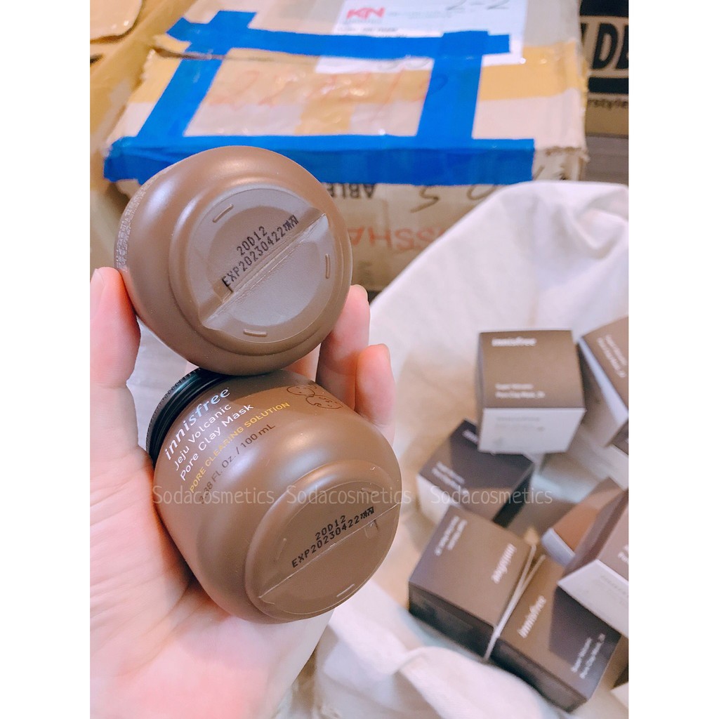 MẶT NẠ ĐẤT SÉT𝙄𝙉𝙉𝙄𝙎𝙁𝙍𝙀𝙀 JEJU VOLCANIC PORE CLAY MASK