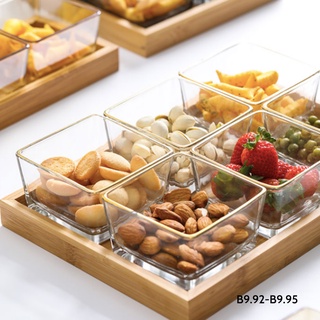 Khay đựng mứt hoa quả khô với bát thủy tinh vuông kèm khay gỗ Under1000k
