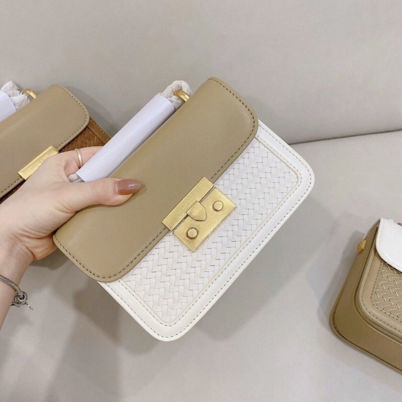 Túi C.Ka khoá vuông size 19cm đựng vừa điện thoại hàng chuẩn loại 1