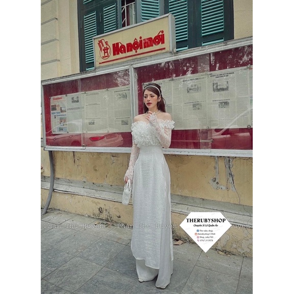 Áo dài trễ vai bèo phối ren