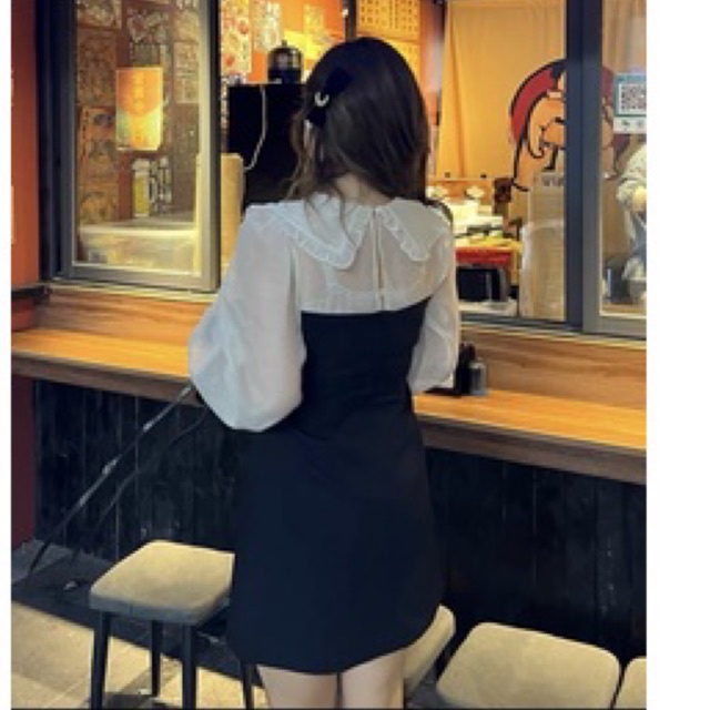 Váy phối tay voan