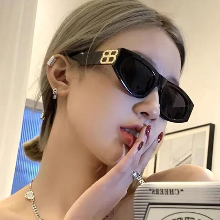 Kính Mát Mắt Mèo Thời Trang Retro Cho Nam/Nữ