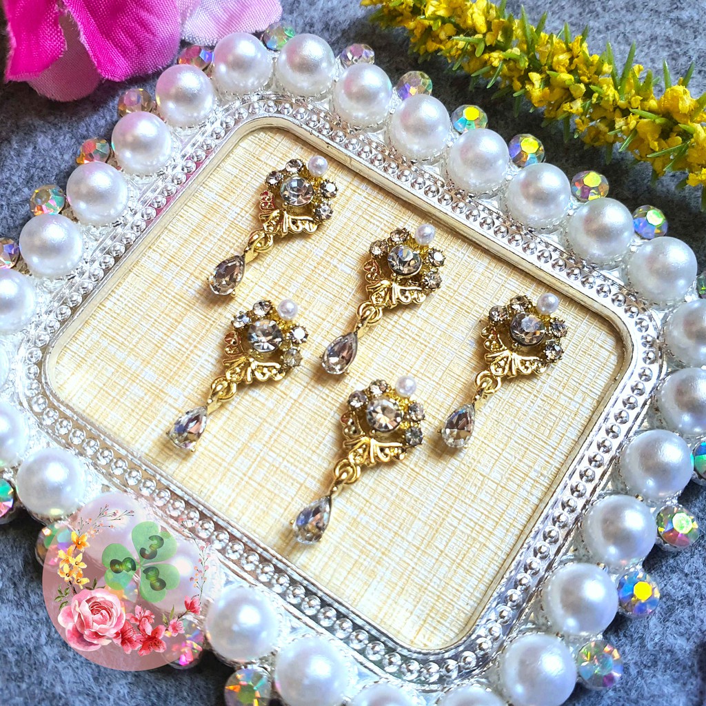 Mã CR234 . Charm kim loại đính đá trang trí móng siêu xinh.