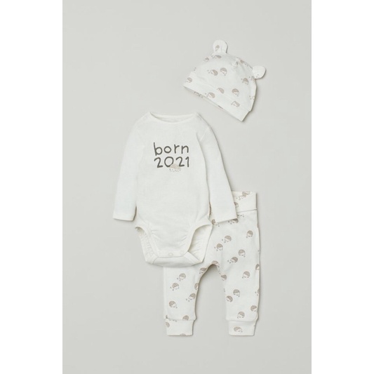 Set bé trai born in 2021 mẫu mới gồm 3 chi tiết săn sale US size 6-9m