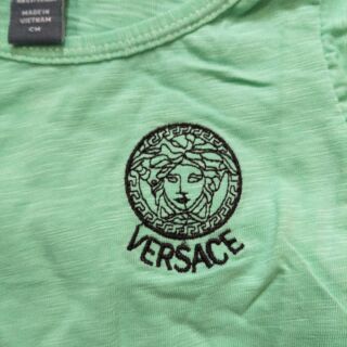 1 áo Versace bé trai xuất xịn