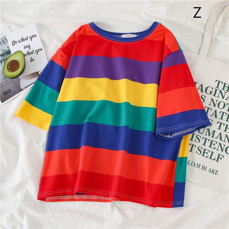 Áo thun tay ngắn cổ tròn hoạ tiết kẻ sọc cầu vồng cho nữ