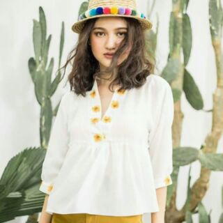 Áo của She By Shj