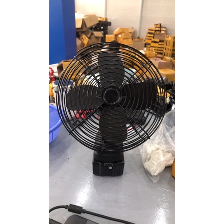 Quạt mini xài chung chân pin Makita