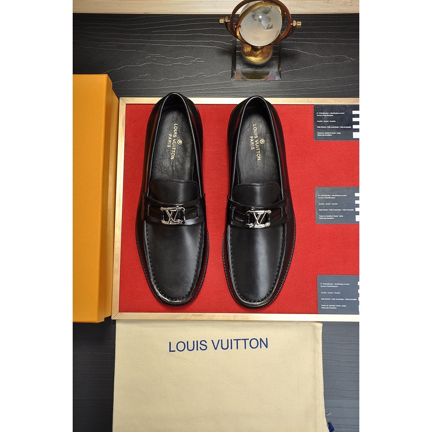 Giày lười nam da thật cao cấp Louis Vuitton LV sang trọng và thanh lịch dành cho các quý ông