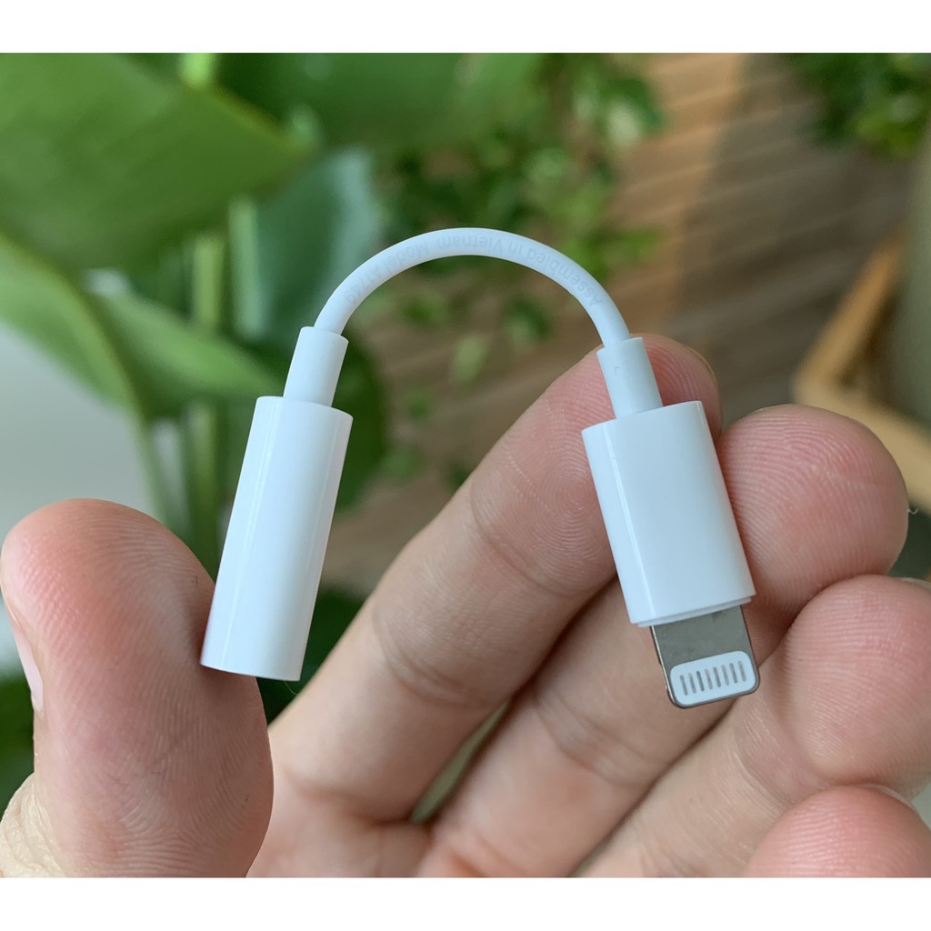 Adapter chuyển tai nghe Iphone ra chân tròn 3.5 mm BLT, Dây cáp Lightning to Headphone cho Iphone 5 6 7 8 x 11 12 KLH