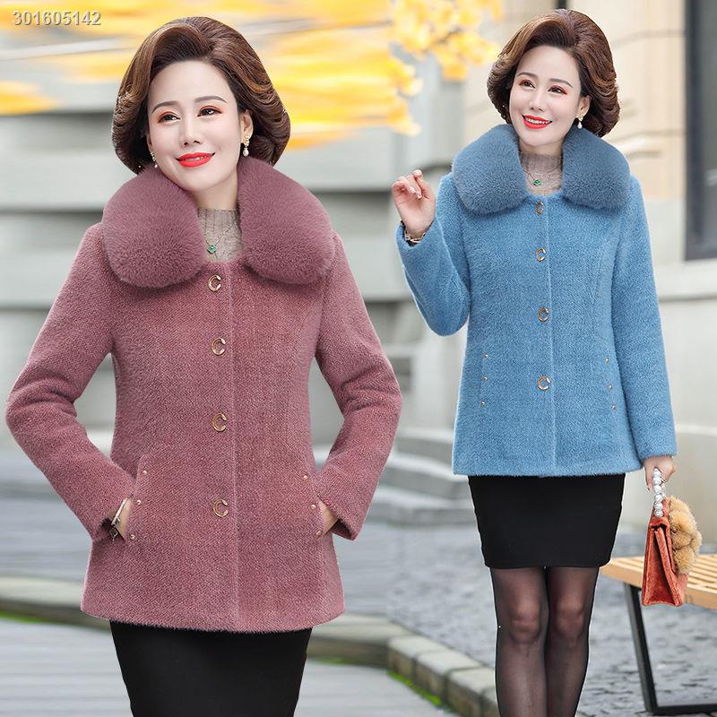 Mother s autumn and winter clothes foreign style ferret fleece jacket middle-aged women s autumn coat middle-aged and elderly short coat temperament top