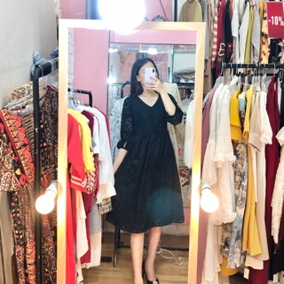Đầm ren đen dáng dài