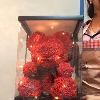 gấu hoa đỏ
