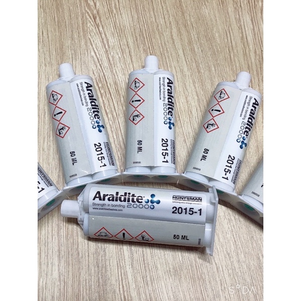 Keo hai thành phần Araldite 2015-1