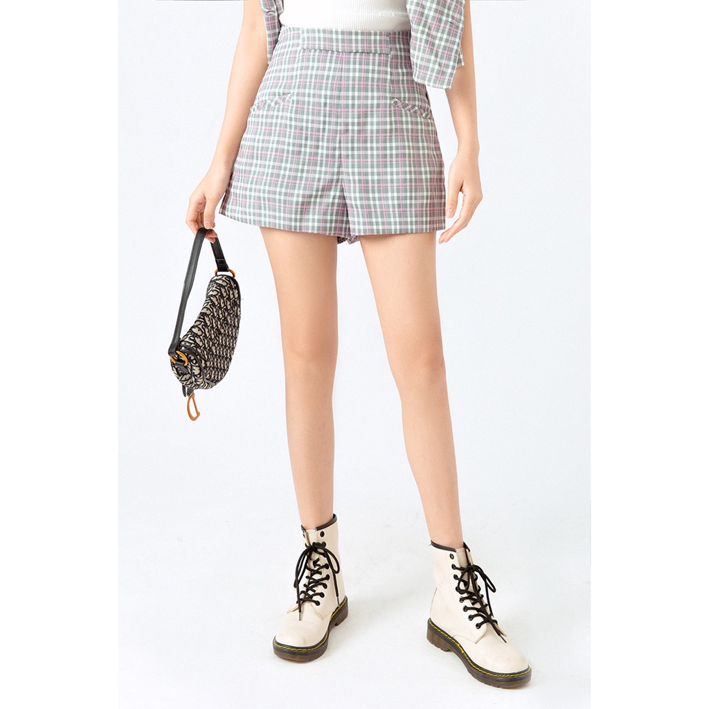 Quần short nữ kẻ caro 20Sexy by 20AGAIN, thiết kế trẻ trung, chất thô cao cấp SBA1966