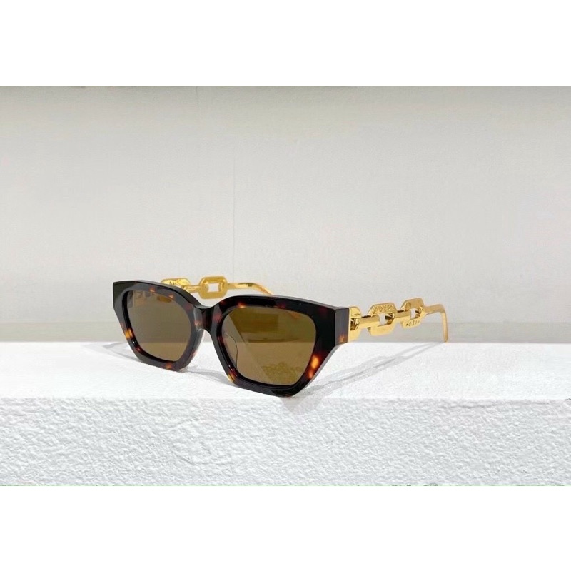 Kính hiệu mắt mèo xếch LV MÀU TRẮNG ĐEN BEO XÍCH dập logo hàng đẹp hot 2022