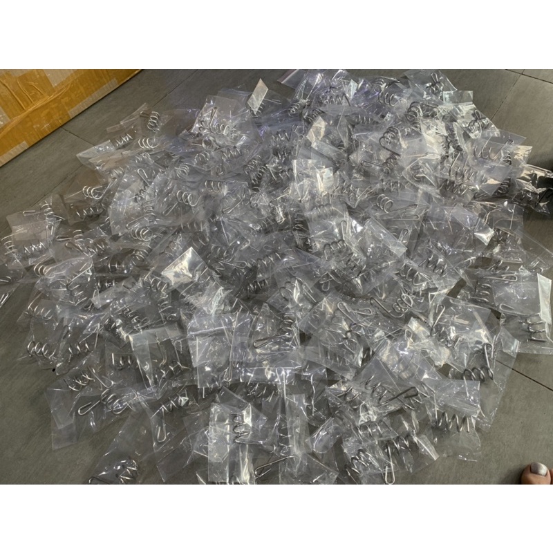 Lò xo inox bắt dây dầu