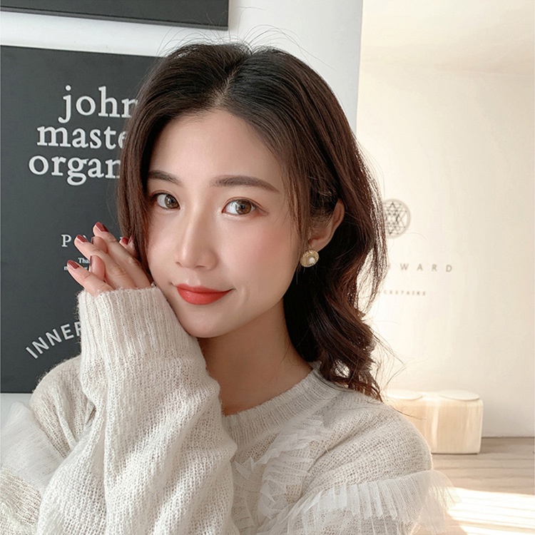 Khuyên tai nữ mạ bạc 925 Khuyên hoa đính ngọc trai nhân tạo nữ tính - F61