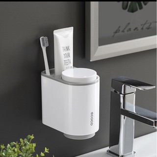 Cắm bàn chải cao cấp ECOCO kèm 2 cốc