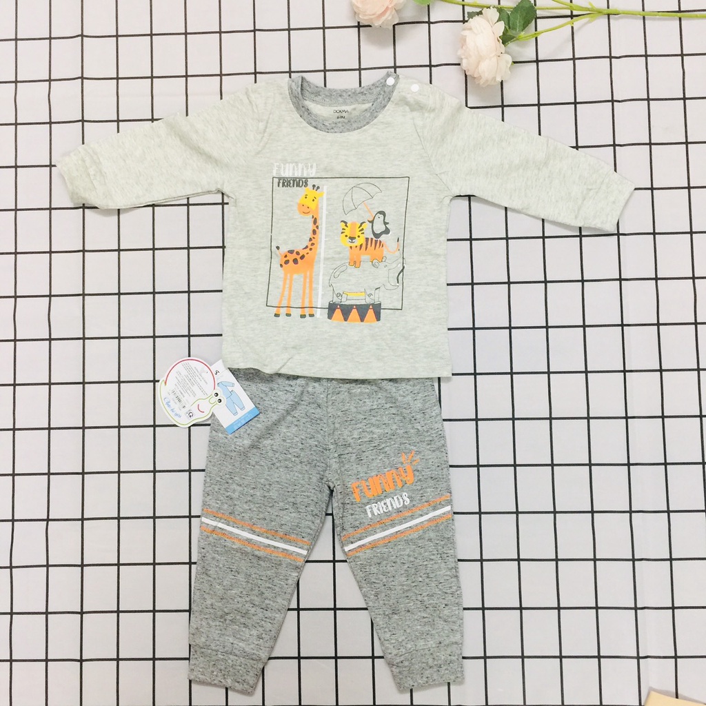 Bộ quần áo dài tay thu đông cho bé trai Dokma sale DMB356