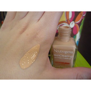 KEM NỀN TRANG ĐIỂM CHO DA MỤN - NEUTROGENA SKIN CLEARING OIL-FREE MAKEUP 