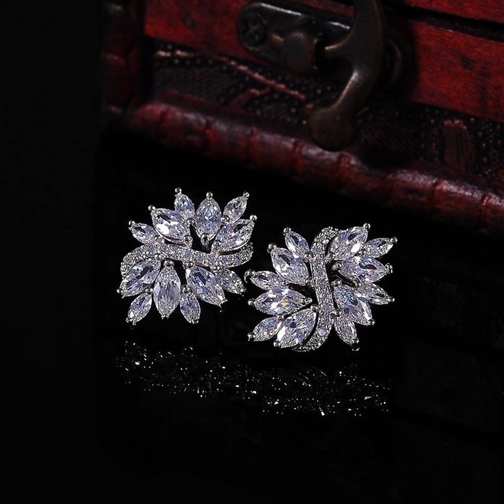 Khuyên Tai Đính Đá zircon Thời Trang Cao Cấp Sang Trọng Phổ Biến