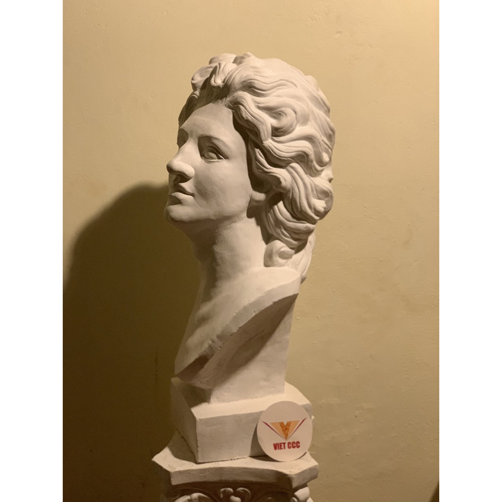 Tượng thạch cao Thần mặt trời Helios