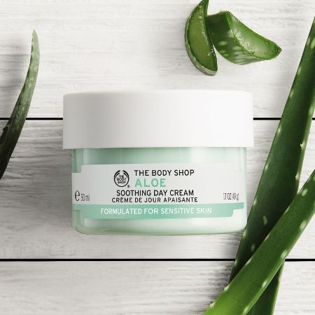 Kem dưỡng ẩm ban ngày The Body Shop Aloe Soothing Day Cream 50ml - 22619