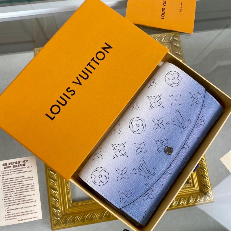 Ví dài cầm tay khuy bấm thời trang cho nữ Louis Vuitton LV Mahina da thật cao cấp