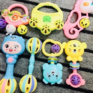 Sét đồ chơi xúc xắc 7 món cho bé