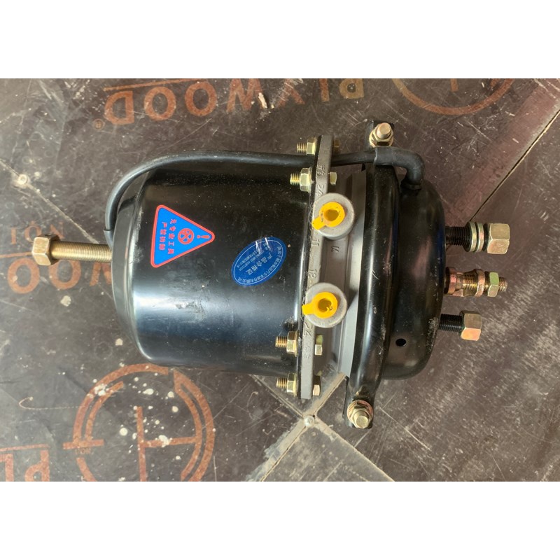 Bầu phanh lốc kê sau 140 thân to bu lông phi 14 tâm 82 /lỗ 14
