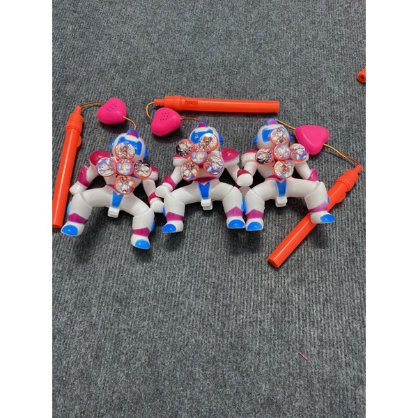 Lồng đèn trung thu Siêu Nhân Điện Quang có chong chóng in hình nhân vật hoạt hình