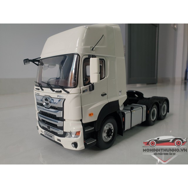 Xe mô hình tĩnh đầu kéo Hino H700, tỉ lệ 1:24