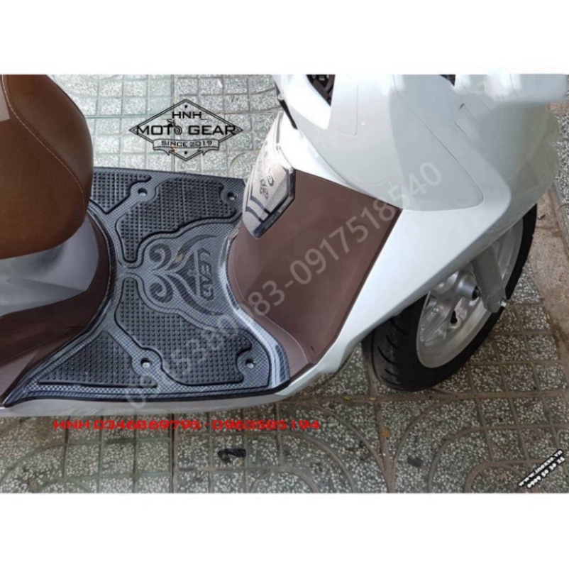 Thảm Để Chân Carbon Cho Honda Lead / SH Việt / Vision 2019