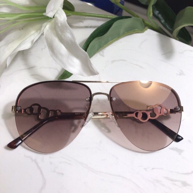 Kính Guess tráng gương Authentic