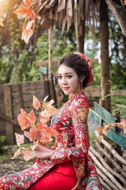 Cặp áo dài cưới hoàng gia