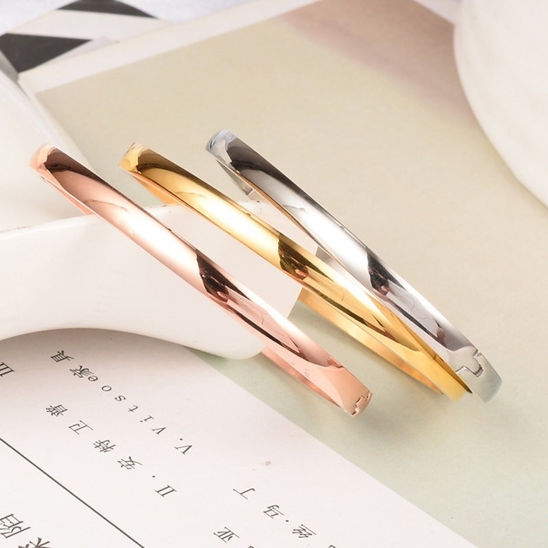 Vòng Đeo Tay Bằng Thép Titan Không Lưỡi Hình oval Đơn Giản Thời Trang Phong Cách Hàn Quốc Cho Nữ