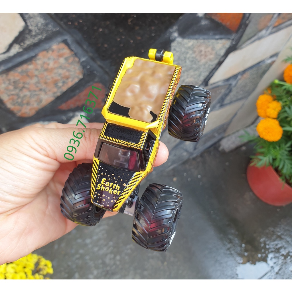 Mô hình xe tải quái vật Monster Jam EarthShaker MJ4 hàng Spin Master Canada