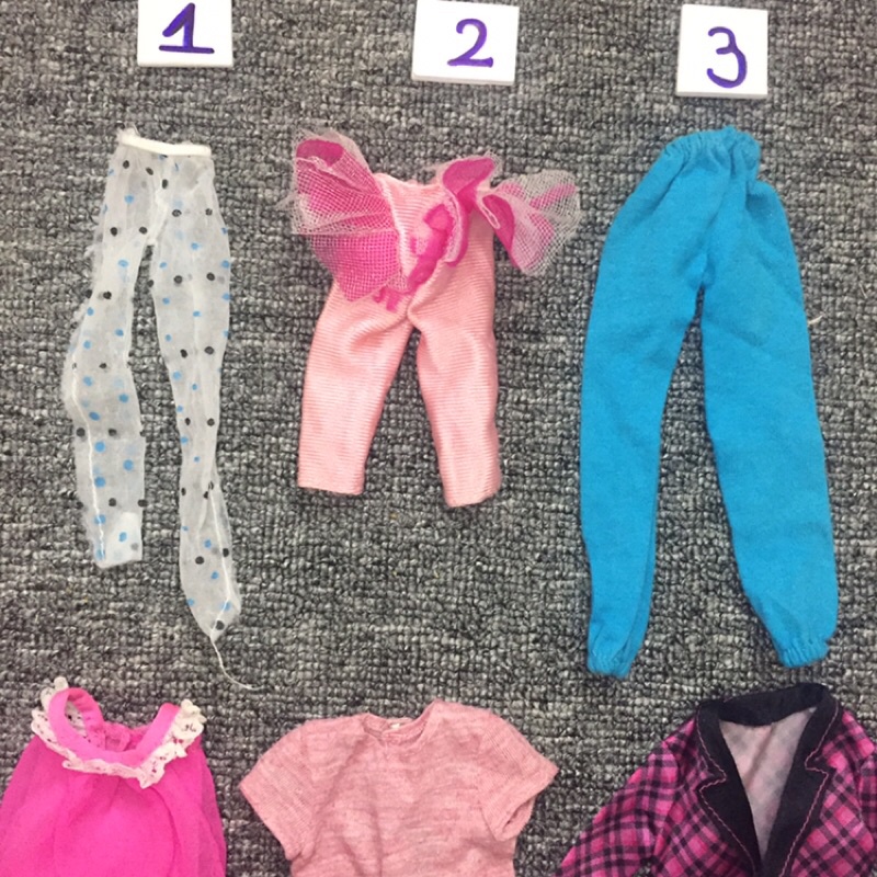 QAA2-Quần áo dành cho búp bê barbie đã qua sử dụng
