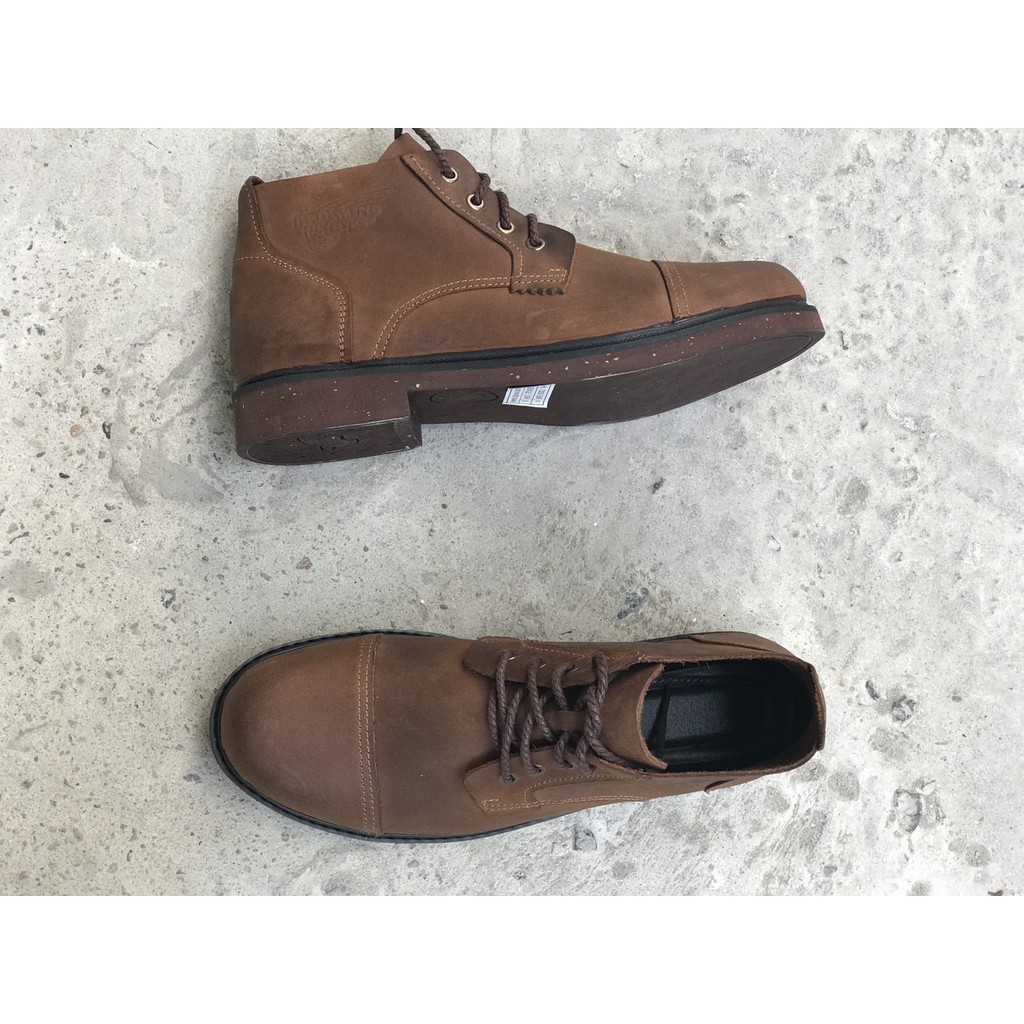 Giày bốt nam da bò cao cổ Redwing Desert phong cách bụi bặm nam tính