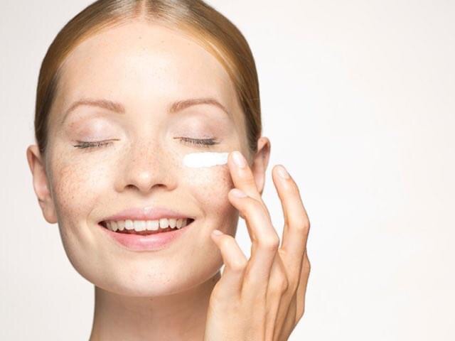 Kem chống lão hoá căng bóng da chứa retinol Medik8 medik 8 Crystal retinal 10 - Chính hãng