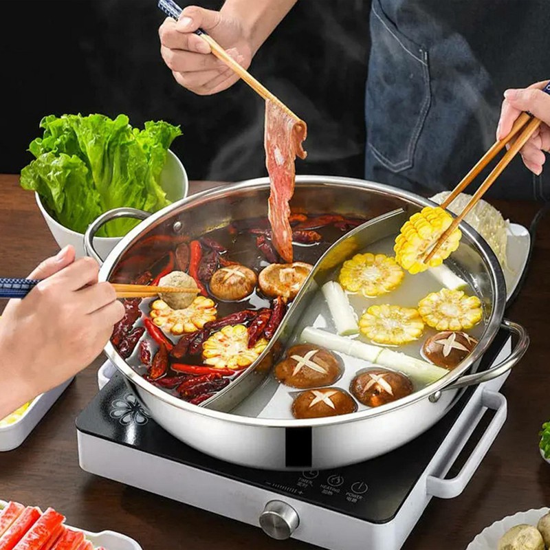 Nồi Lẩu 2 Ngăn Nắp Kính Dùng Cho Bếp Từ và Hồng Ngoại Chất Liệu Inox Dày Dặn Sang Trọng