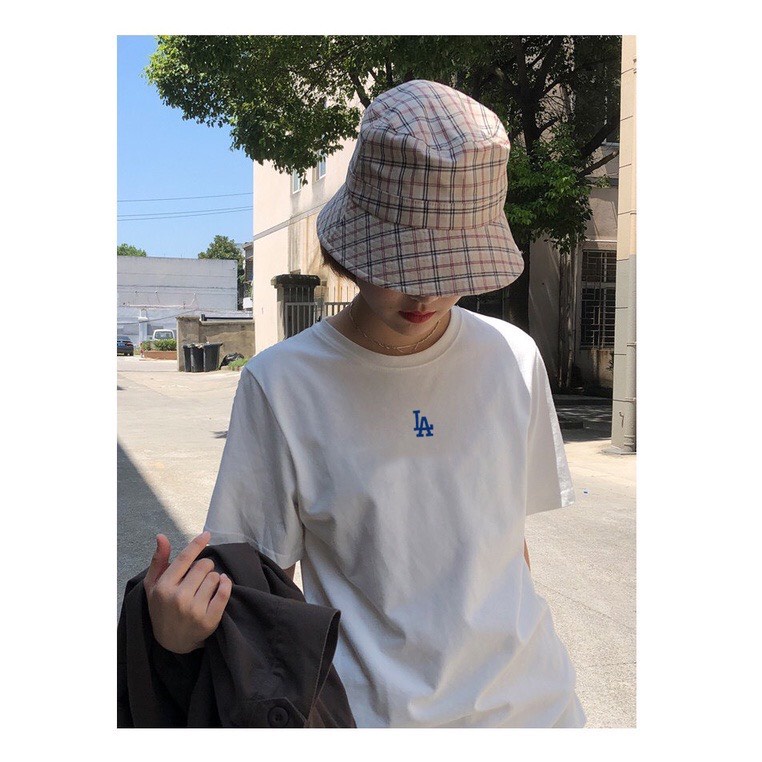 Áo phông LA logo nhỏ, áo thun unisex, chất cotton thoáng mát, form rộng, tay lỡ, Dorystore