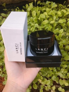Kem dưỡng da lanci
