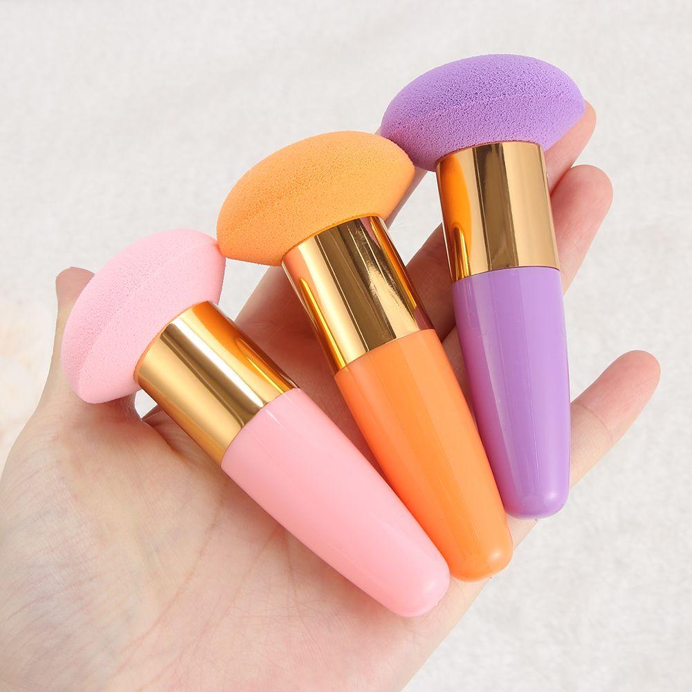 DIACHAVN Mút Tán Kem Nền Dạng Lỏng Hình Nấm