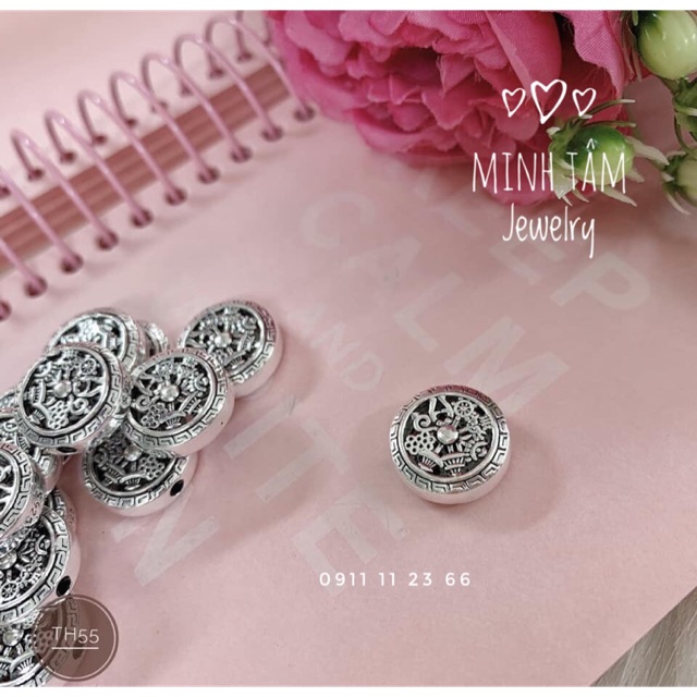 Charm bánh xe pháp luân khắc kinh phật bạc S925